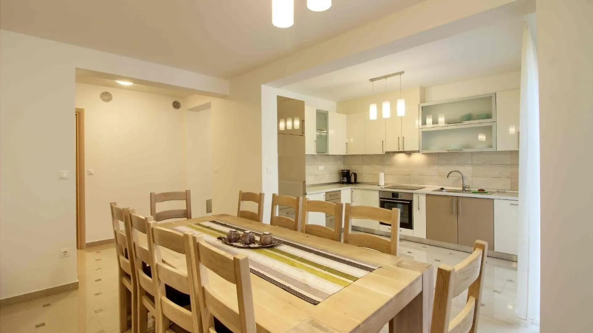 Ferienhaus Mit Privatpool Fuer 20 Personen Ca 480 Qm In Banjole, Istrien Istrische Riviera 0*, Banjole