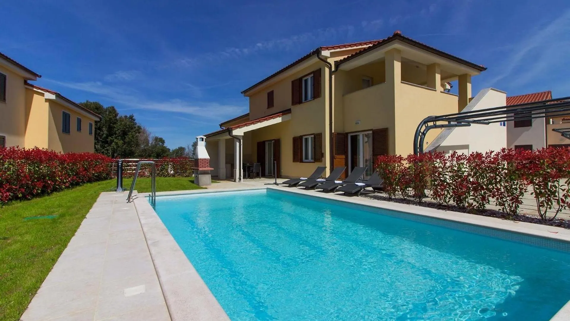 Holiday home Ferienhaus Mit Privatpool Fuer 20 Personen Ca 480 Qm In Banjole, Istrien Istrische Riviera